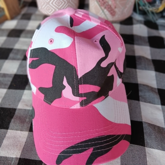 Rothco Accessories - Rothco color camo supreme low profile cap. Pink Camo. 100% Cotton